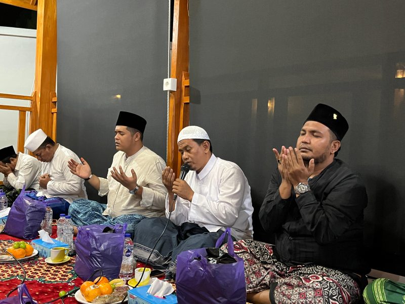 Majlis Solawat Tangga Seribu saat gelar Doa Bersama Masyarakat (Madurakita.com)