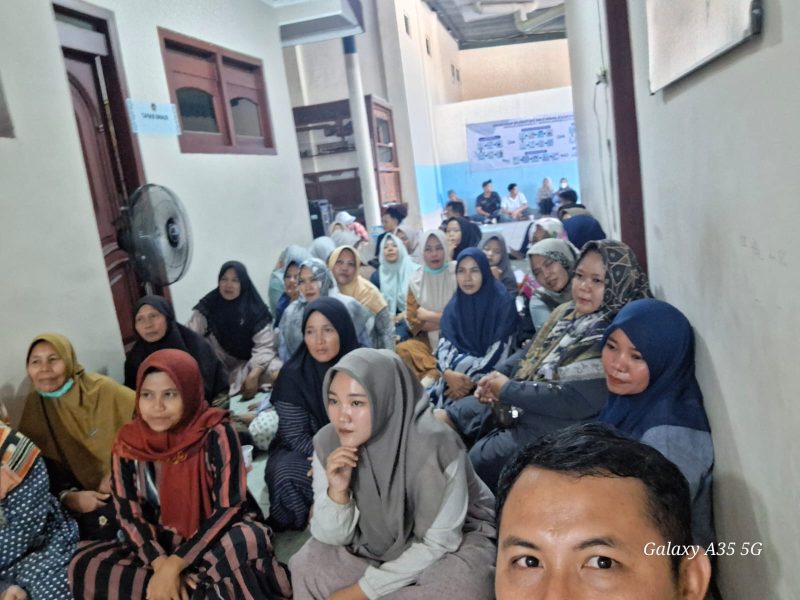 Para karyawan saat mengikuti pelatihan (Madurakita.com).