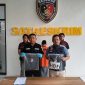
Satreskrim Polres Pamekasan saat melakukan konferensi pers (madurakita.com) 