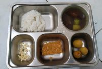 Menu MBG yang dikeluhkan Guru (Madurakita.com) 