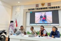 Polres Pamekasan saat konferensi pers ungkap kasus penjambretan di Pamekasan (Madurakita.com).
