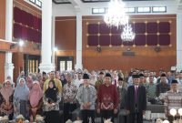 Lembaga Pendidikan Al-Uswah Pamekasan saat melakukan kegiatan sekolah orang tua (madurakita.com)
