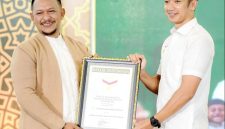 Ali Zainal Abidin (kanan) founder BIP Pamekasan (madurakita.com)