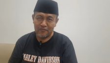 Kuasa hukum korban, Supriyono, saat memberikan keterangan kepada media terkait perkembangan kasus Haji Latif di Pamekasan.