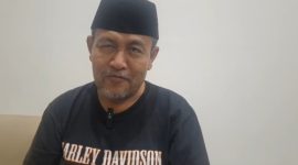 Kuasa hukum korban, Supriyono, saat memberikan keterangan kepada media terkait perkembangan kasus Haji Latif di Pamekasan.
